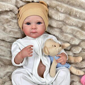 20 Inch Reborn Girl Doll with Blue Eyes Christmas Toy with Complete Accessories